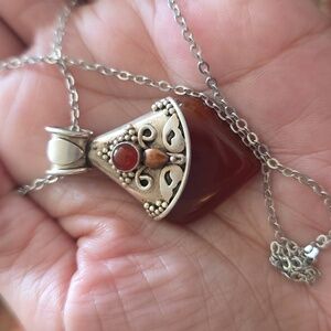 925 Genuime Handmade Carnelian Necklace Iornate ntriquite Sterling Casing & Bale